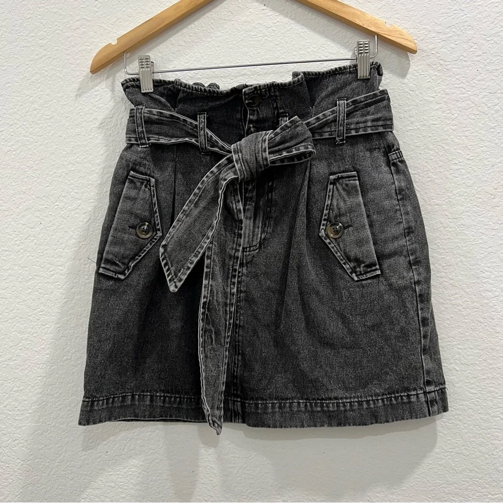 Who‎ What Wear Black Denim Paper Bag Mini Skirt Above Knee Zipper Button Size 2